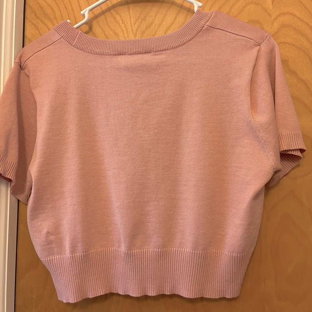 No boundaries sweater crop top in pink. Fits smaller than original size.